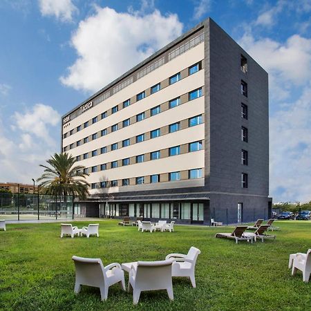 Azz Valencia Tactica Hotel Paterna Luaran gambar