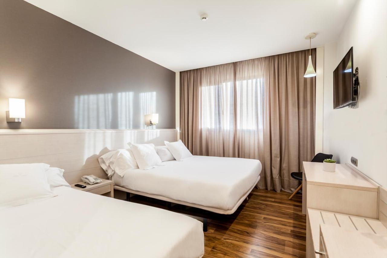 Azz Valencia Tactica Hotel Paterna Luaran gambar