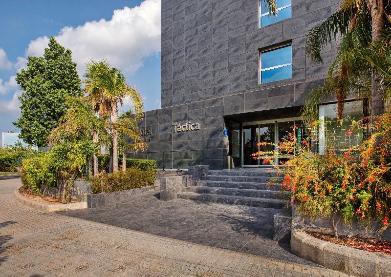 Azz Valencia Tactica Hotel Paterna Luaran gambar